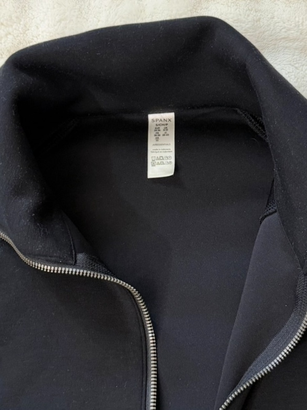 NEW SPANX AirEssentials Half-Zip Sweatshirt Very Black Size Small Coastal Chic - Picture 12 of 16